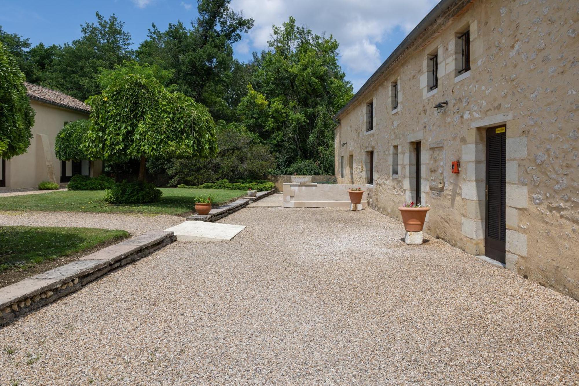 Chateau De Sanse Sainte-Radegonde  Exteriör bild